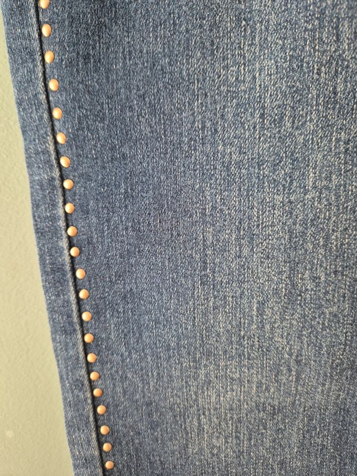 Jean slim taille haute a clous, levi's taille 36, neuf - photo numéro 2