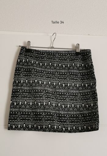 Jupe courte taille 34