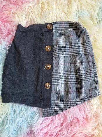 🌴 Jupe noir et grise à carreaux asymétrique taille 12 mois