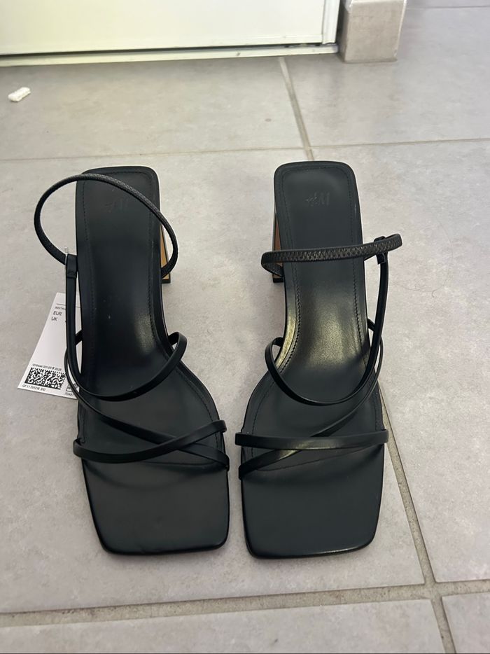 Sandales à talon