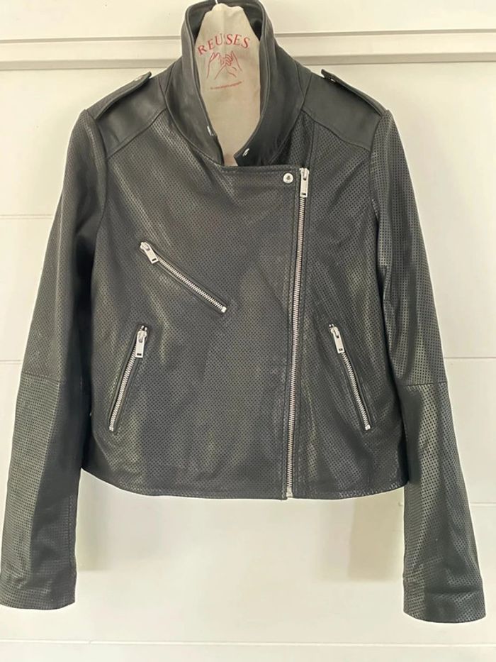 Perfecto IKKS noir en cuir perforé taille M - photo numéro 2