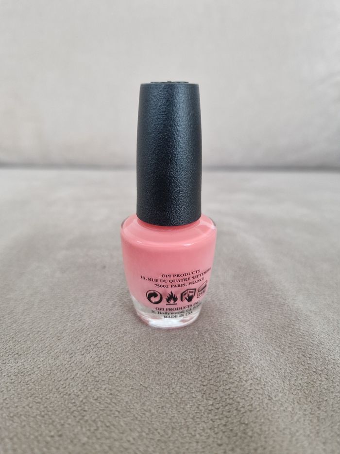 Vernis  Sorry I'm fizzy today OPI - photo numéro 4