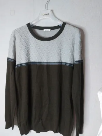 Pull demi saison gris et marron "Damart"