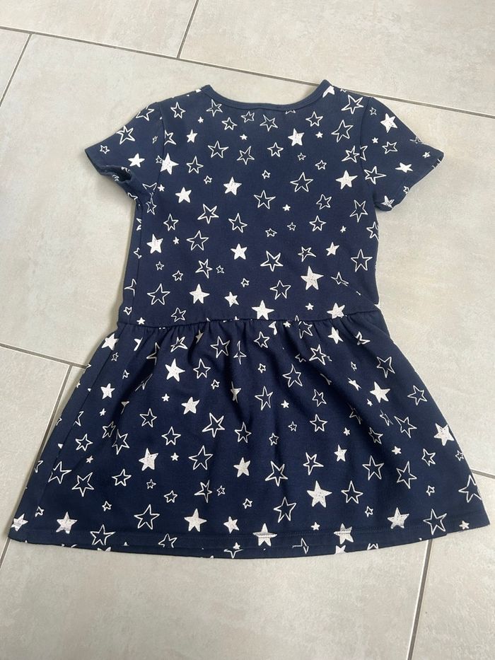 Robe manches courtes