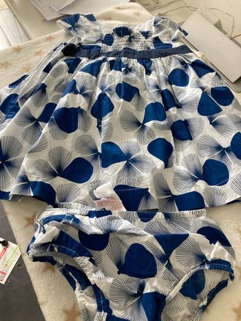 Robe 23 mois avec sa culotte