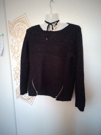 Petit pull noir et fils d'argent taille 3