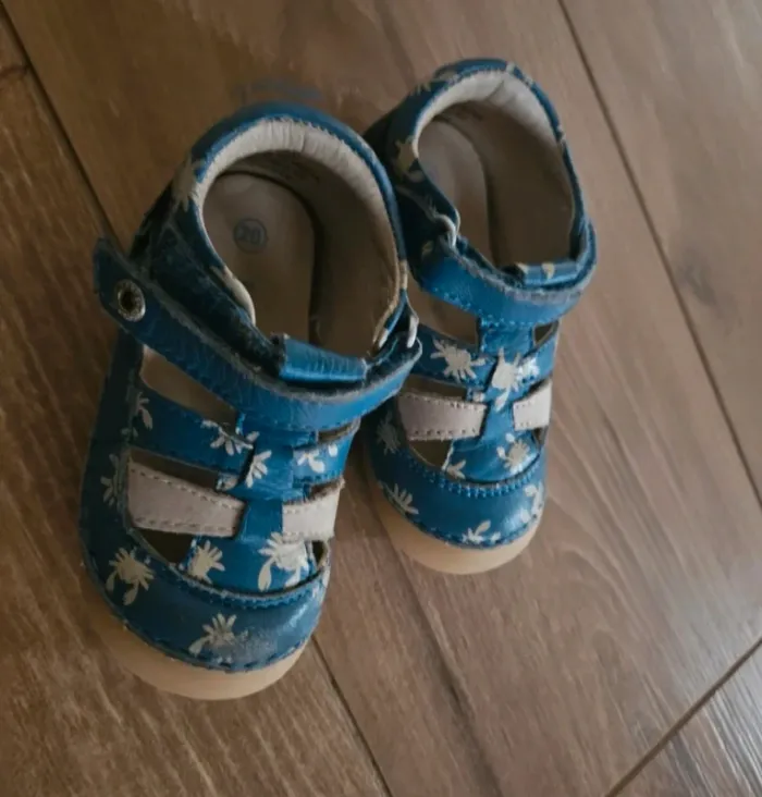 Chaussures bebe - photo numéro 3