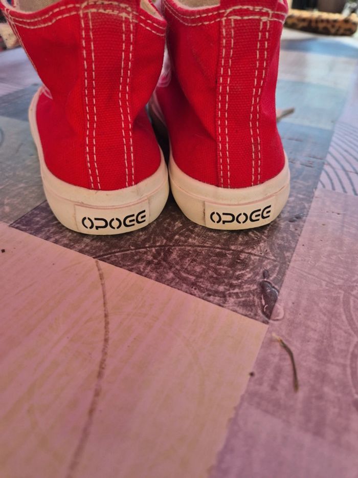 Baskets rouge - photo numéro 2