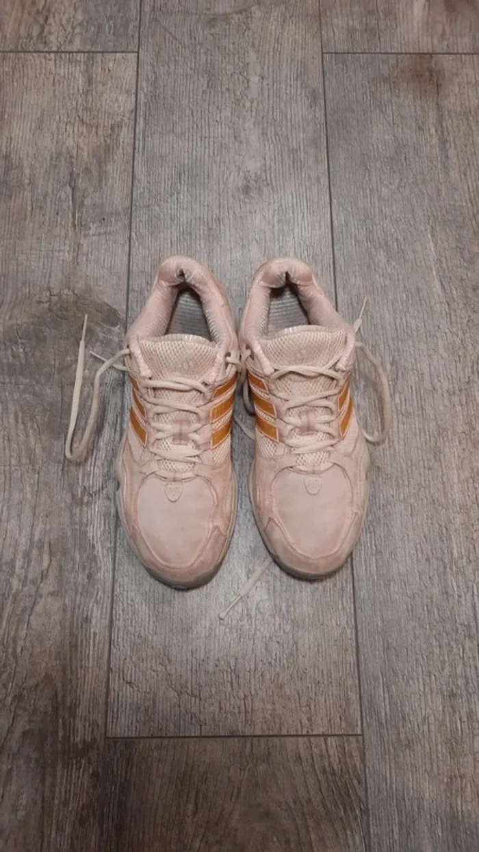 Basket  Femme Adidas adiprene 38 - photo numéro 4