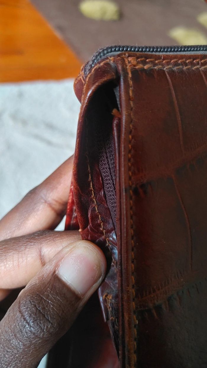 Sac à main en cuir véritable vintage motif exotique crocodile marron tirant sur le rouge - photo numéro 9