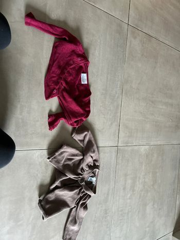 2 gilets 6 mois