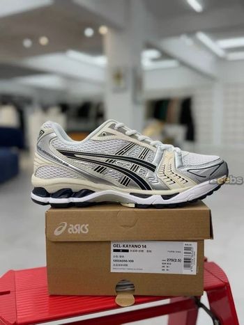 Asics Gel-Kayano 14 Taille  39