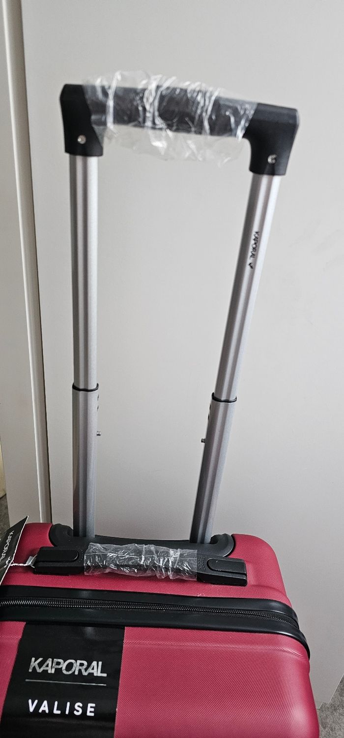 Valise neuve de la marque Kaporal - photo numéro 5