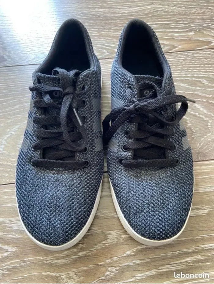 Basket sneakers en toile gris foncé Adidas Pointure 40 - photo numéro 3
