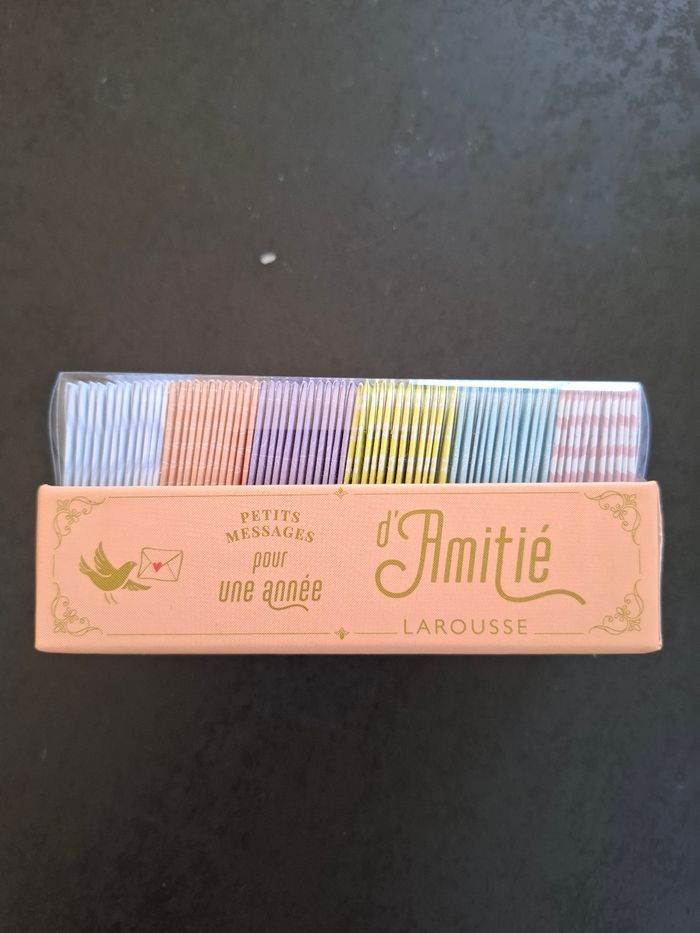 Boîte Petits messages pour une année d’Amitié neuf sous blister
