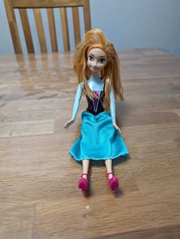 Poupée Anna de la Reine des neiges