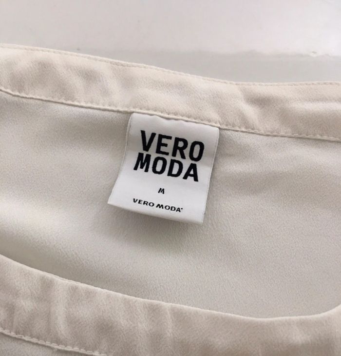 Blouse / T-shirt à perles écru - Vero Moda - T.M - photo numéro 3