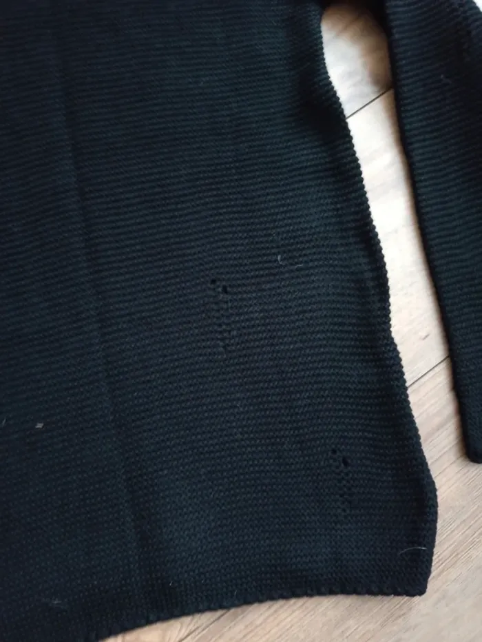 Pull homme avec trou noir manches longues L - photo numéro 7