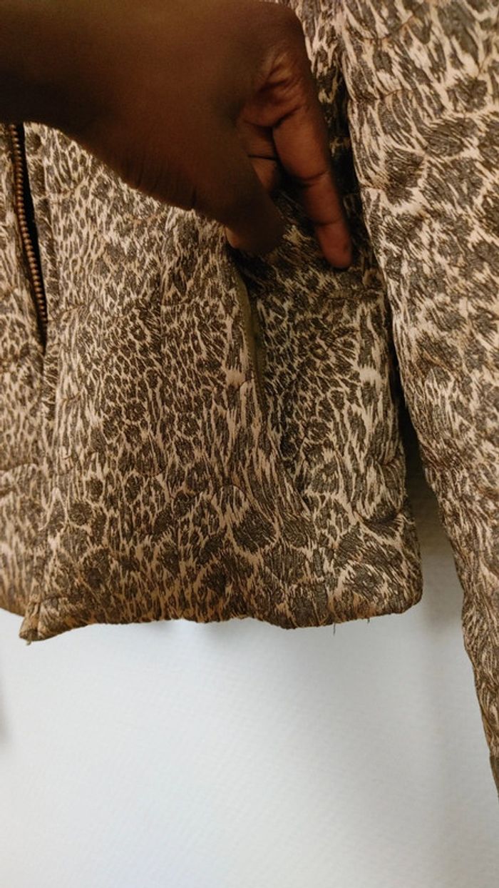 Très belle ensemble veste matelassé chaude imprimer doré style animal léopard en soie laine viscose - photo numéro 6