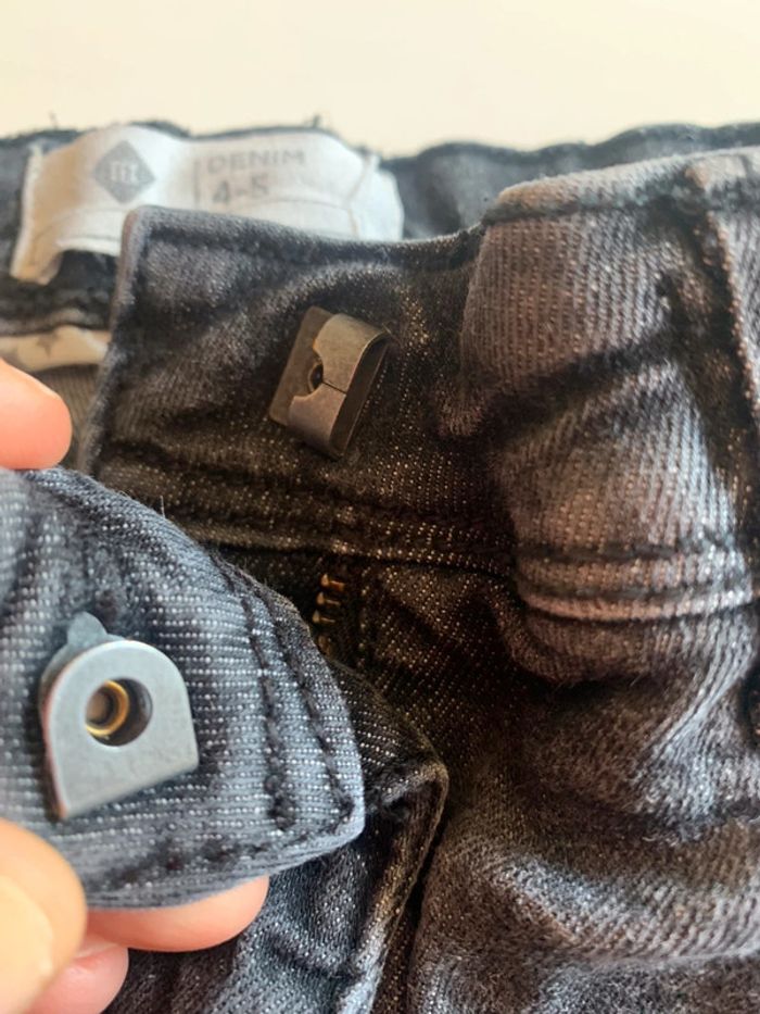 Jean noir - photo numéro 3