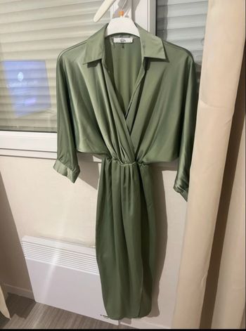 Robe classe satinée