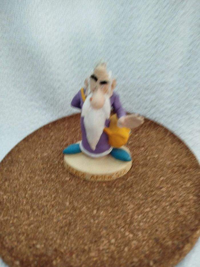 Figurine Astérix Le druide Amnesix - photo numéro 2