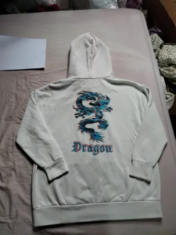 Sweat à capuche blanc motif dragon T 36
