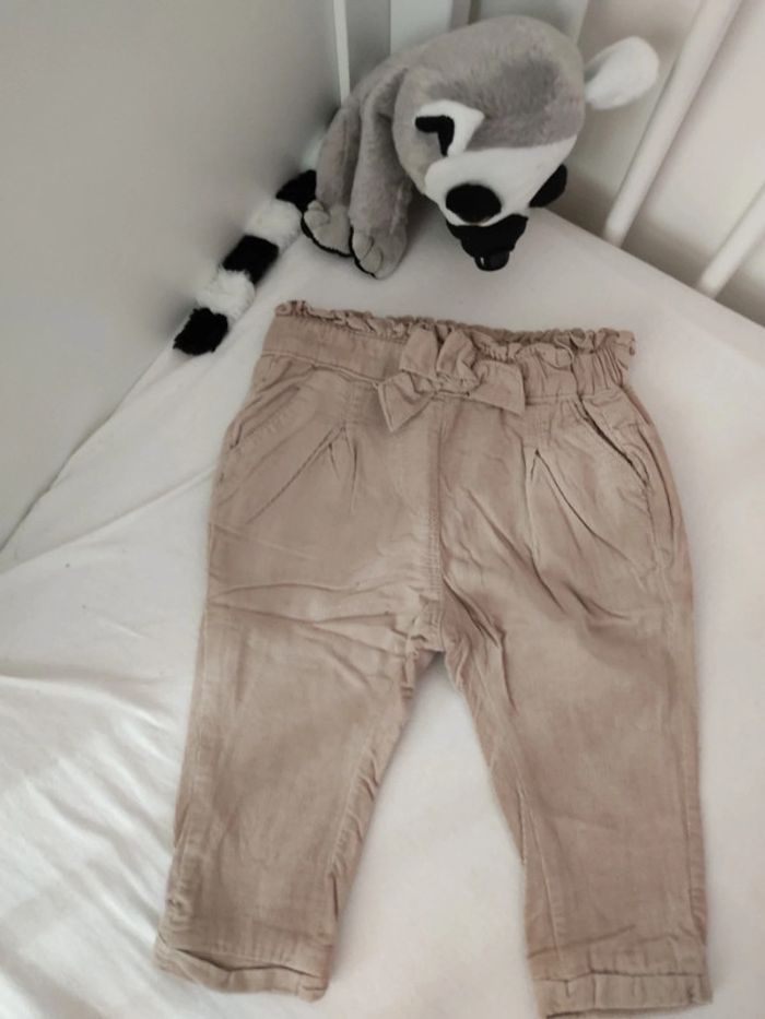 Pantalon taille 9 mois