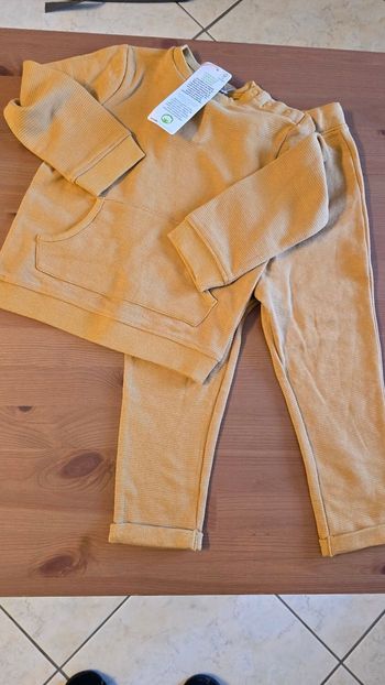 Neuf (non porté)🏷 💙🤩😍 ensemble 36mois garçon 😍🤩💙