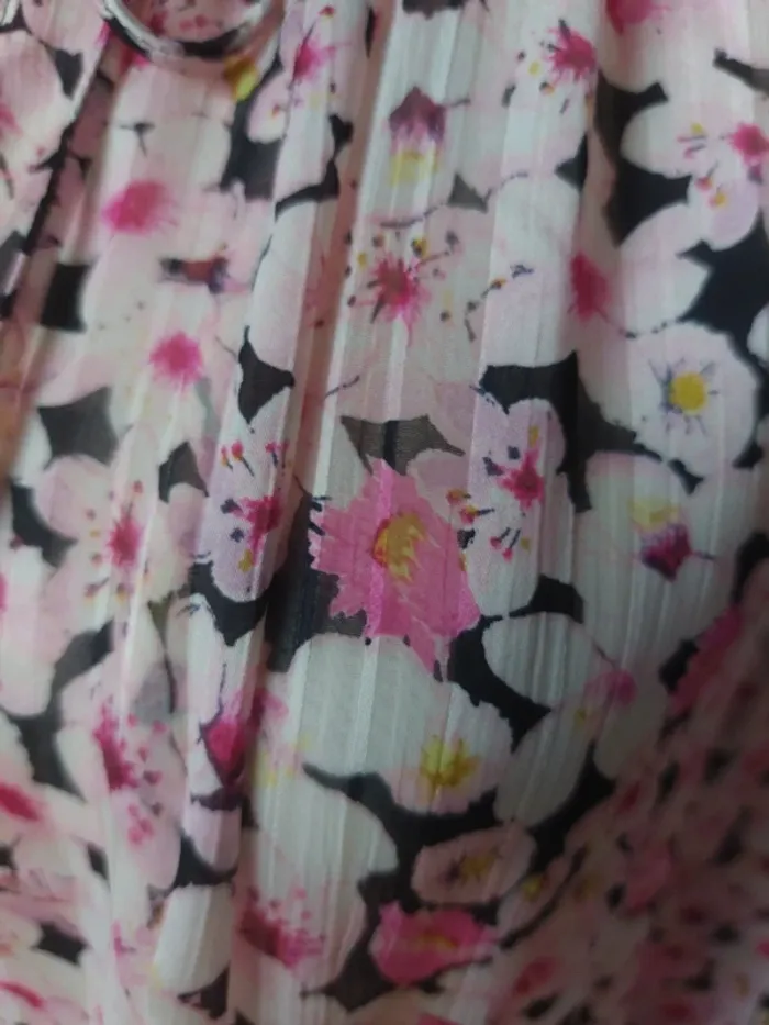 Blouse en voile légèrement satinée - photo numéro 4