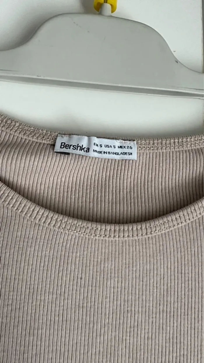 T shirt manches courtes beige bershka taille 12 ans - photo numéro 2