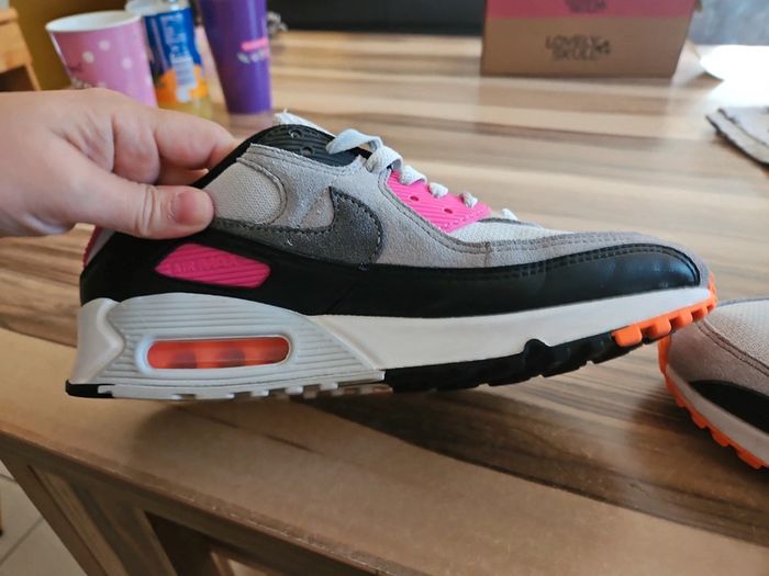 Basket air max 90 Dunkin'Donuts taille 40,5 - photo numéro 9