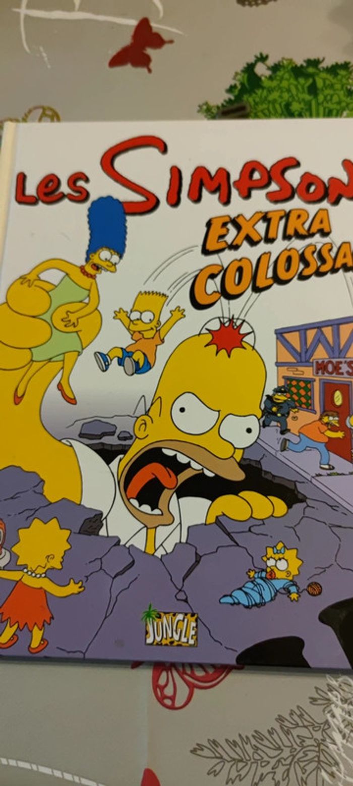 Bande dessinée Les Simpson, N9, Extra colossal !