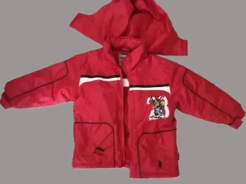 🧥 Blouson rouge garçon 4 ans avec capuche amovible – Street Attitude