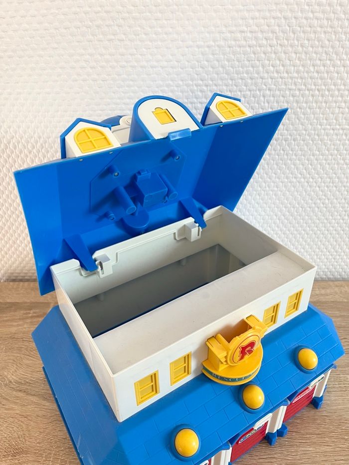 Quartier général Robocar Poli 🌸 - photo numéro 2