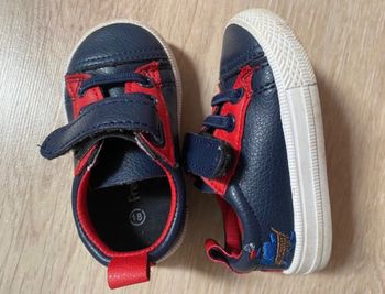 Chaussure pointure 18