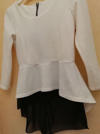 TOP PEPLUM ÉCRU ET NOIR TAILLE 36 /38
