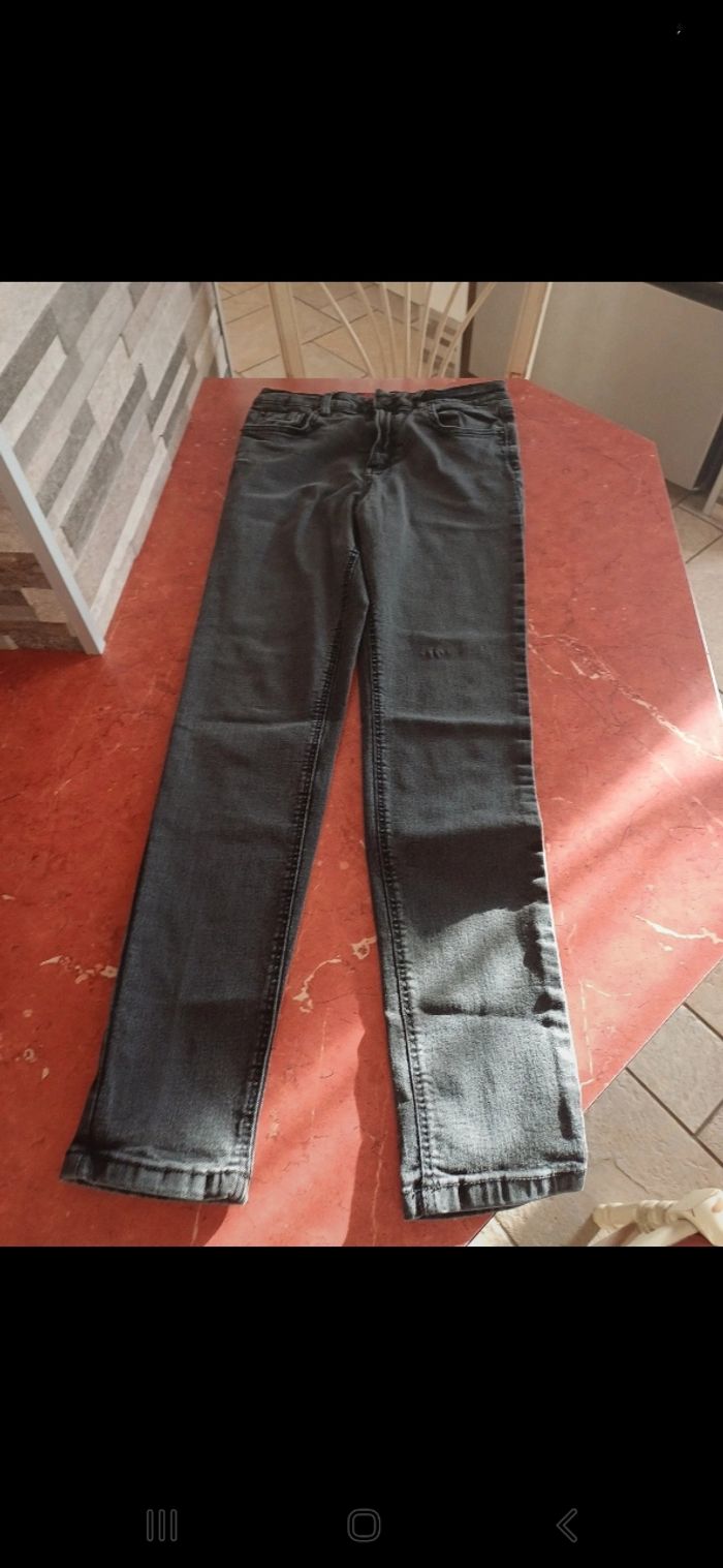 Jean femme taille 38 - photo numéro 2