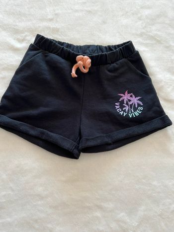 Short H&M taille 98-104cm/ 2-4 ans