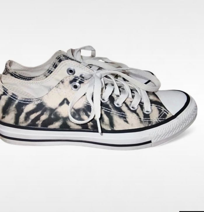Converse zébrées taille 37 - photo numéro 3