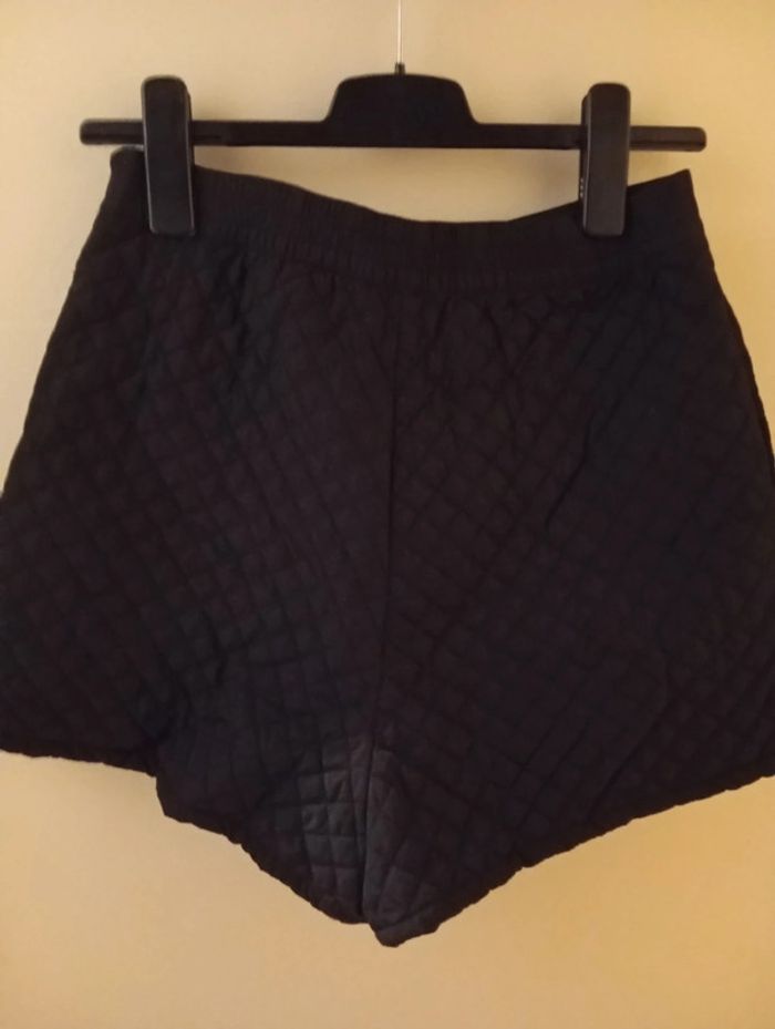 Short neuf Zara taille M - photo numéro 3
