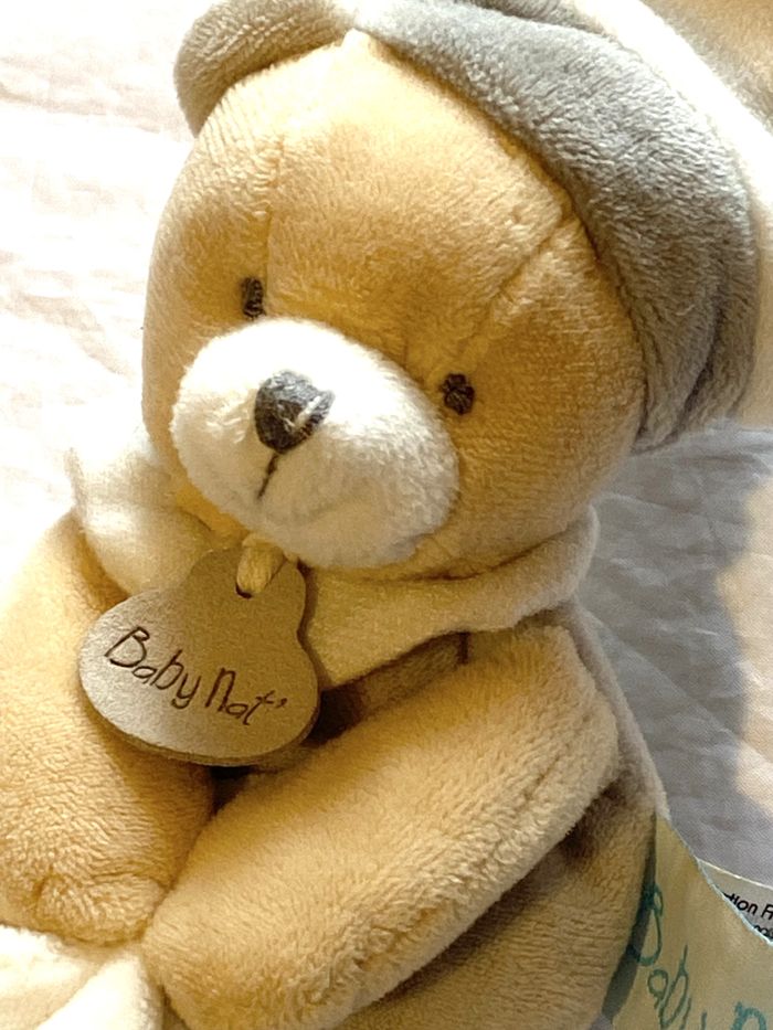 Petit Ourson Marron Doudou Petit Bonnet Nuit Mouchoir Blanc Lune Etoile Peluche Petits Enfants Bébés - photo numéro 3