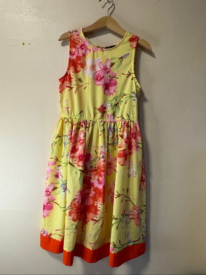 Robe fille taille 134 - photo numéro 1