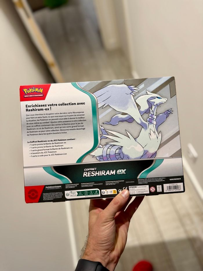 [NEUF] Coffret Pokémon Reshiram ex - photo numéro 2