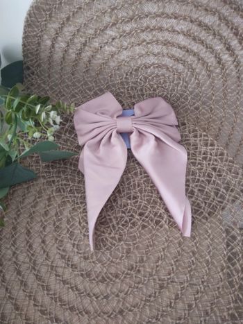 🌸Pince avec noeud en tissu🌸