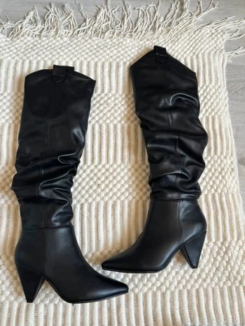 Bottes noires à talons taille 36