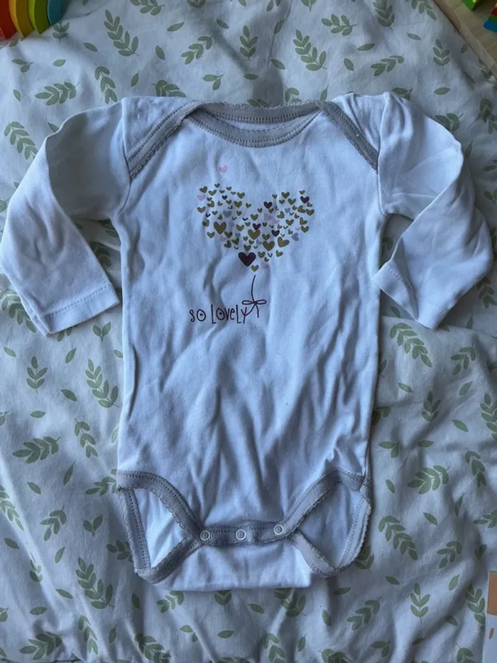 body manches longues blanc impression coeurs 12 mois influx - photo numéro 2