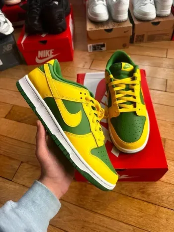 Dunk low reverse brazil taille 44 neuve