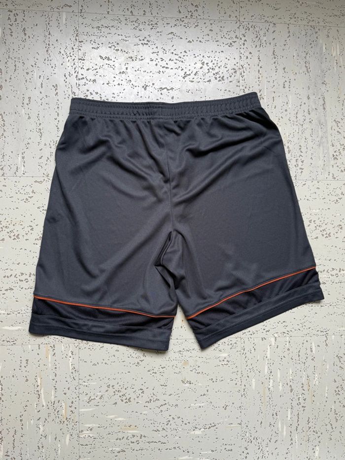 Short Nike Dri-Fit. - photo numéro 2