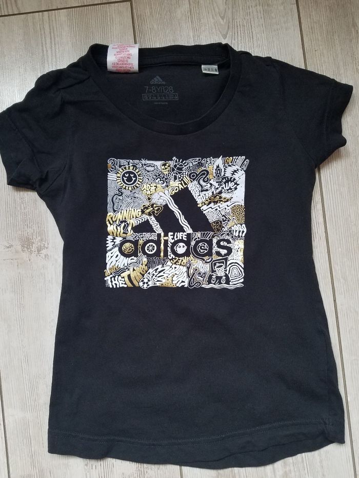 Tshirt Adidas fille 7/8 ans tbe - photo numéro 2
